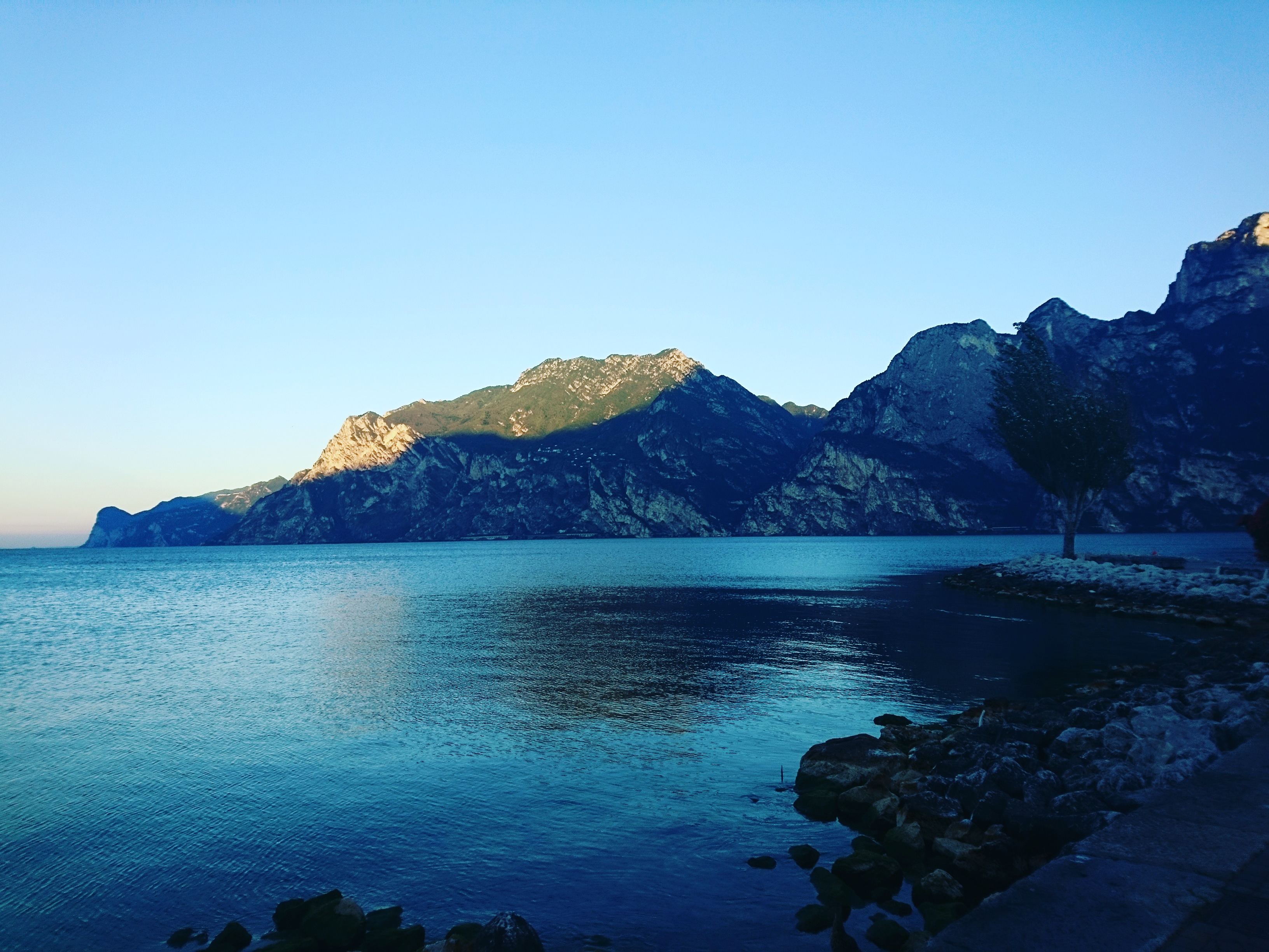 Jezioro Garda i Iseo oraz region Franciacorta – co warto zobaczyć w okolicy?